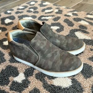 Dr. Scholls camo wedge